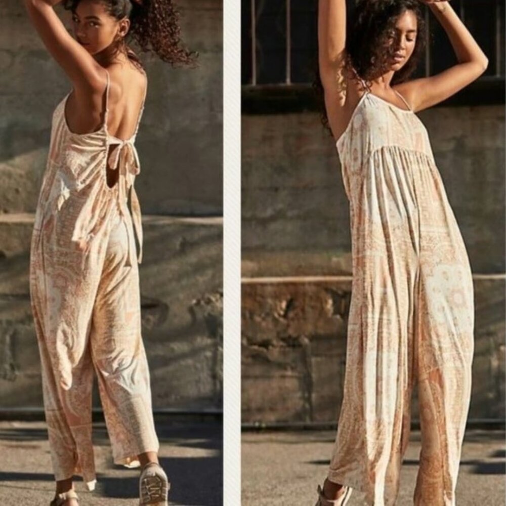 Free People Boho Wide Leg Jumpsuit Onesie Tie Back Flowy Paisley Print Sz Medium